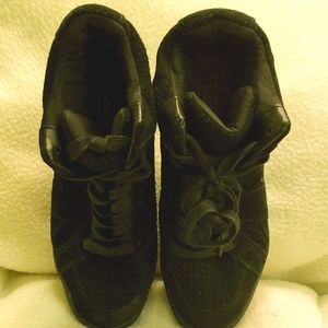 Coach Alexis High top sneaker size 5.5